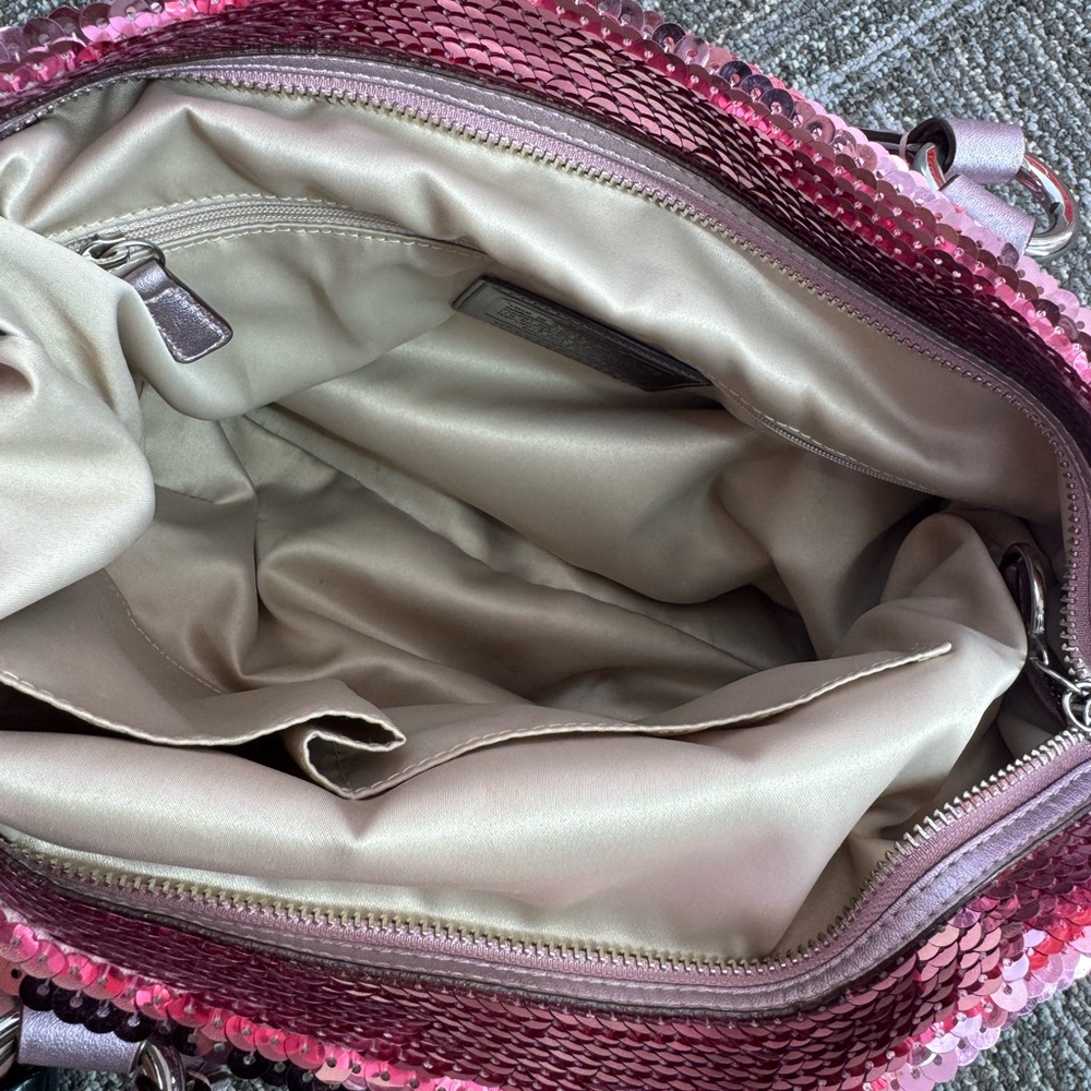 COACH POPPY RARE Limited Edition Sequin pink bag - Picture 6 of 8